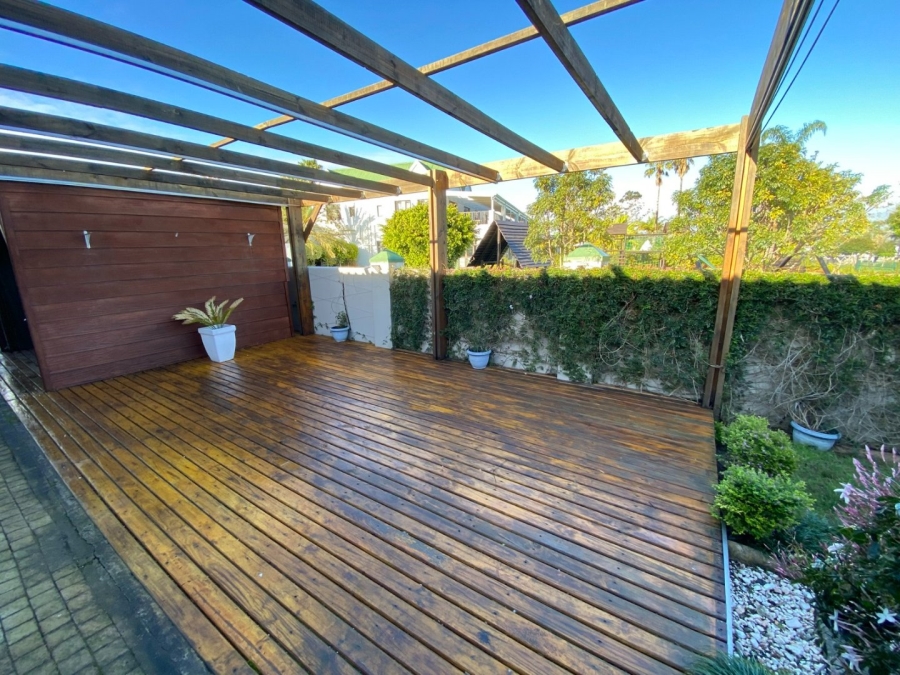 5 Bedroom Property for Sale in Highlands Western Cape